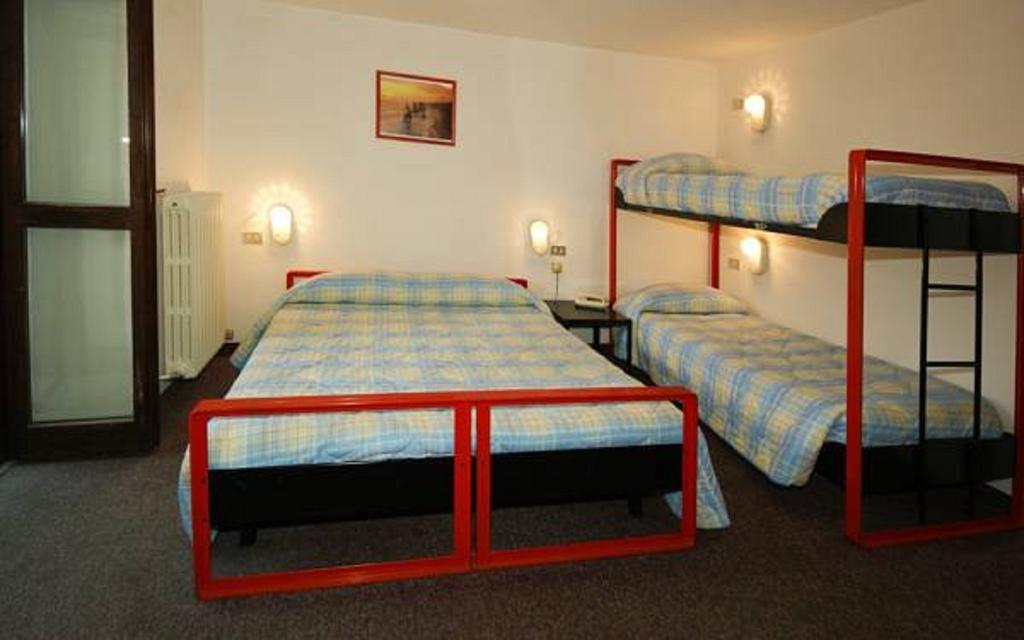 Hotel Rododendro Foppolo Rom bilde